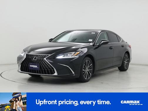 Black 2025 Lexus ES 300h Luxury