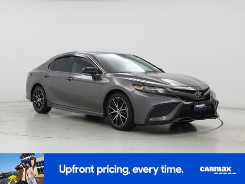 Silver 2024 Toyota Camry SE