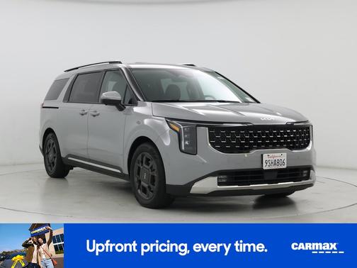 2025 Kia Carnival SX