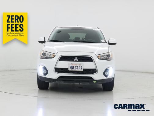 White 2015 Mitsubishi Outlander Sport SE