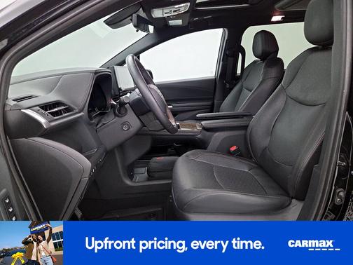 2025 Toyota Sienna Platinum