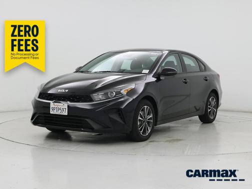 Black 2024 Kia Forte LXS