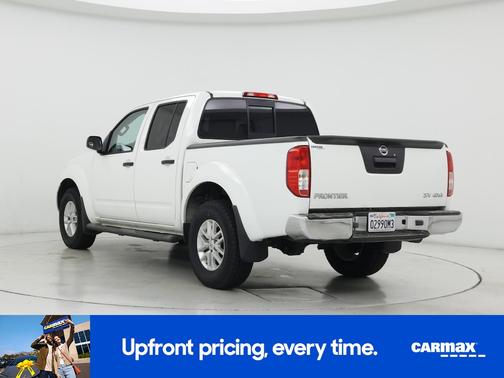 White 2014 Nissan Frontier SV