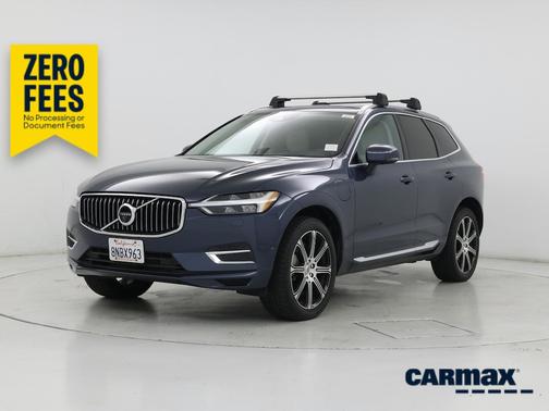 Blue 2018 Volvo XC60 Recharge Plug-In Hybrid T8 Inscription
