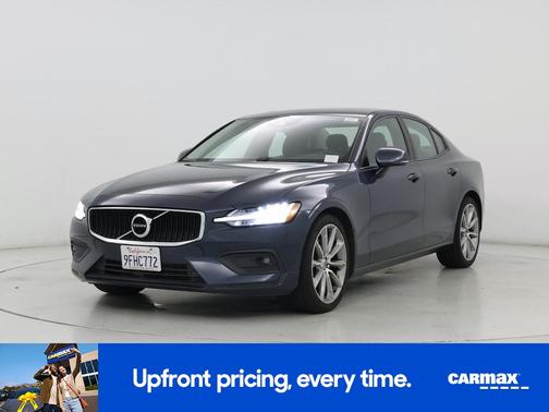 2021 Volvo S60 T5 Momentum