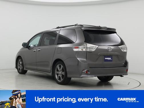 Gray 2016 Toyota Sienna SE