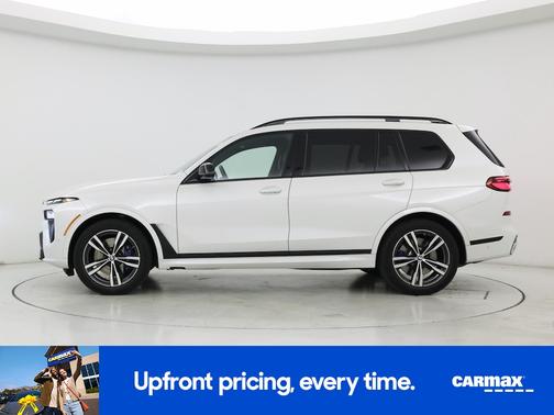 White 2024 BMW X7 M60