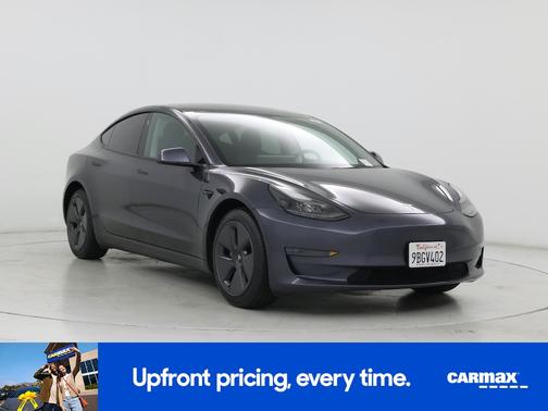 Gray 2022 Tesla Model 3