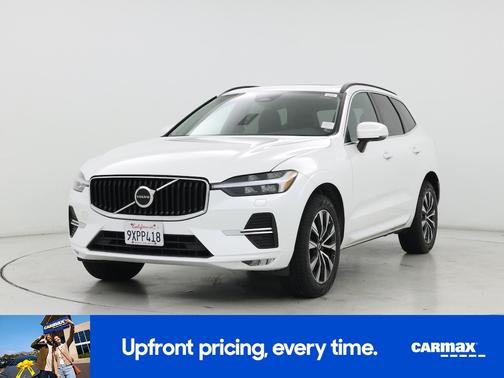 White 2023 Volvo XC60 B5 Core
