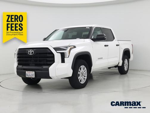 White 2024 Toyota Tundra SR5