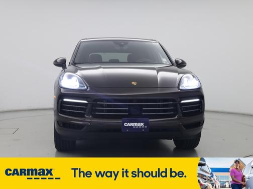 2023 Porsche Cayenne Base (Tiptronic)