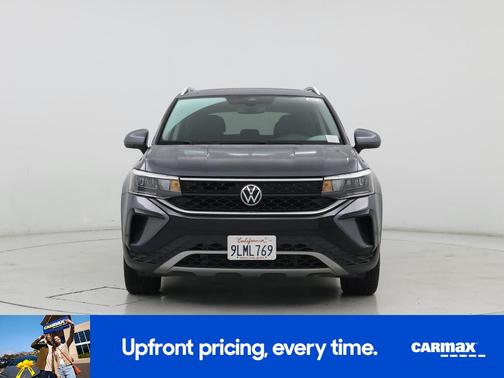 Silver 2023 Volkswagen Taos SE
