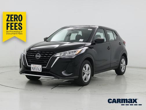 Black 2024 Nissan Kicks S
