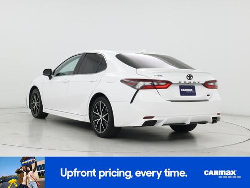 White 2022 Toyota Camry SE