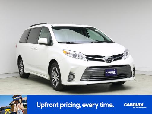 2020 Toyota Sienna XLE Premium