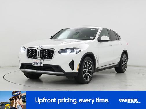 White 2023 BMW X4 XDrive30i