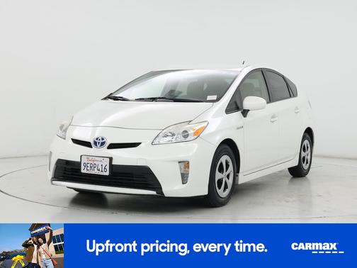 White 2015 Toyota Prius Two