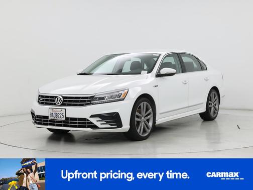 2017 Volkswagen Passat R-Line