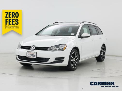White 2016 Volkswagen Golf Limited