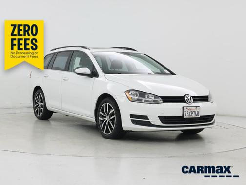 White 2016 Volkswagen Golf Limited