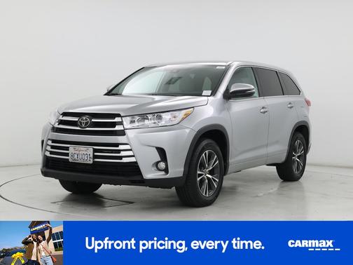 Gray 2018 Toyota Highlander LE Plus