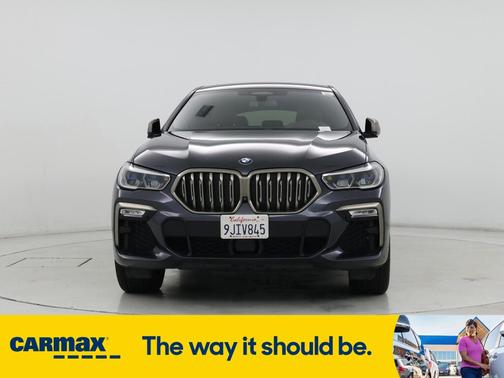2021 BMW X6 M50i
