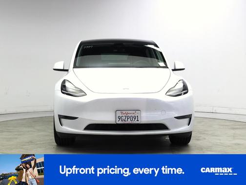 White 2023 Tesla Model Y