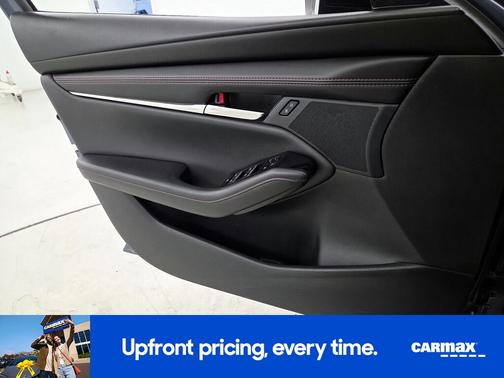 2024 Mazda Mazda3 Carbon Edition