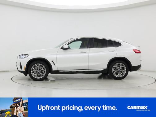 White 2023 BMW X4 XDrive30i
