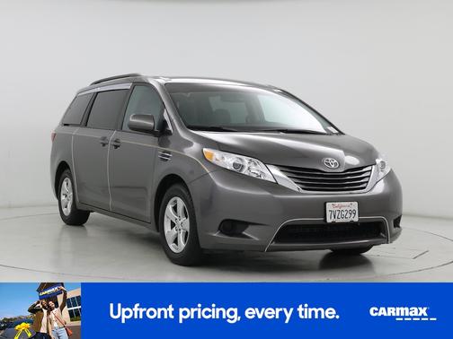 2017 Toyota Sienna LE