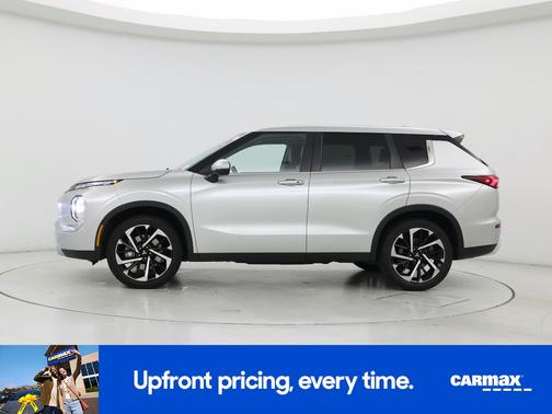 Silver 2022 Mitsubishi Outlander SE