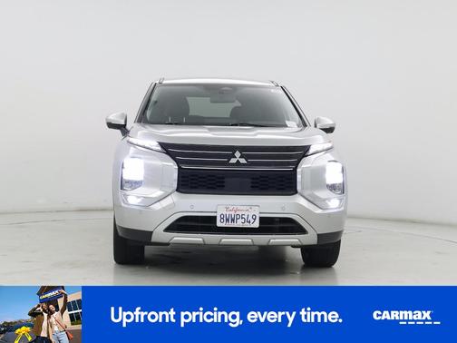 Silver 2022 Mitsubishi Outlander SE