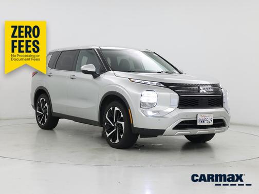 Silver 2022 Mitsubishi Outlander SE