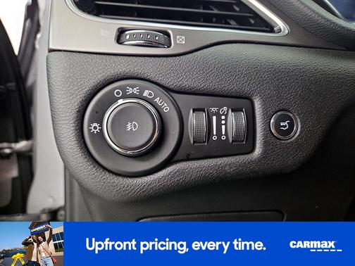 Gray 2019 Jeep Cherokee Limited