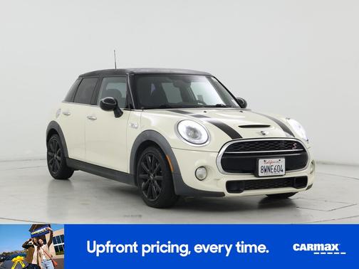 White 2017 MINI Hardtop S