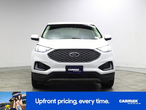 White 2024 Ford Edge SEL