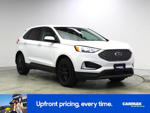 White 2024 Ford Edge SEL