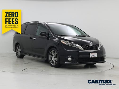 Black 2017 Toyota Sienna SE