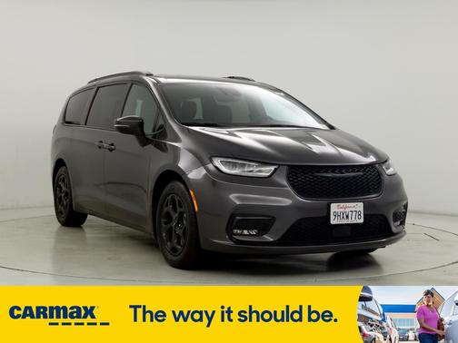 2023 Chrysler Pacifica Hybrid Touring L