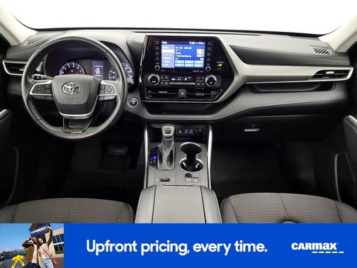 2022 Toyota Highlander LE