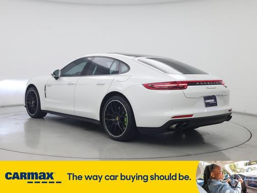 2019 Porsche Panamera 4