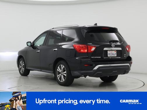 Black 2019 Nissan Pathfinder SL