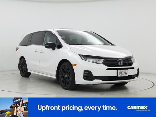 White 2025 Honda Odyssey Sport-L