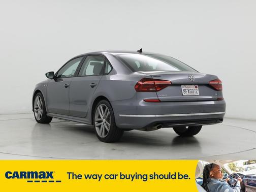 2018 Volkswagen Passat R-Line