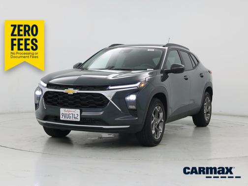 Gray 2025 Chevrolet Trax LT