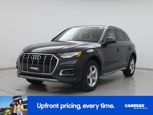 Gray 2023 Audi Q5 Premium