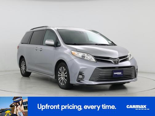 Gray 2018 Toyota Sienna XLE