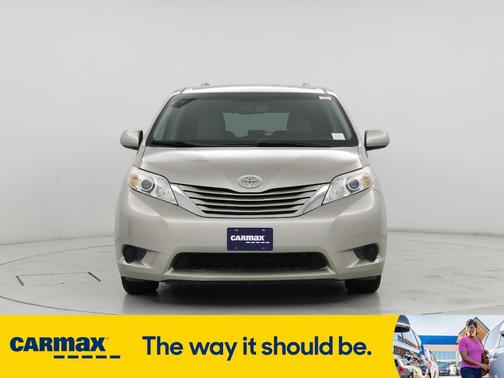 2016 Toyota Sienna LE