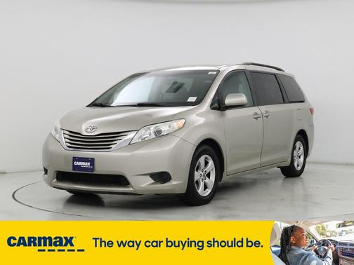 2016 Toyota Sienna LE