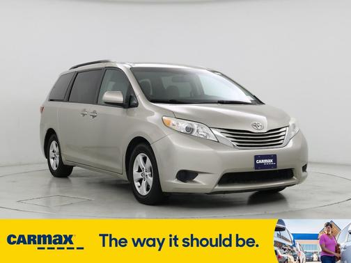 2016 Toyota Sienna LE